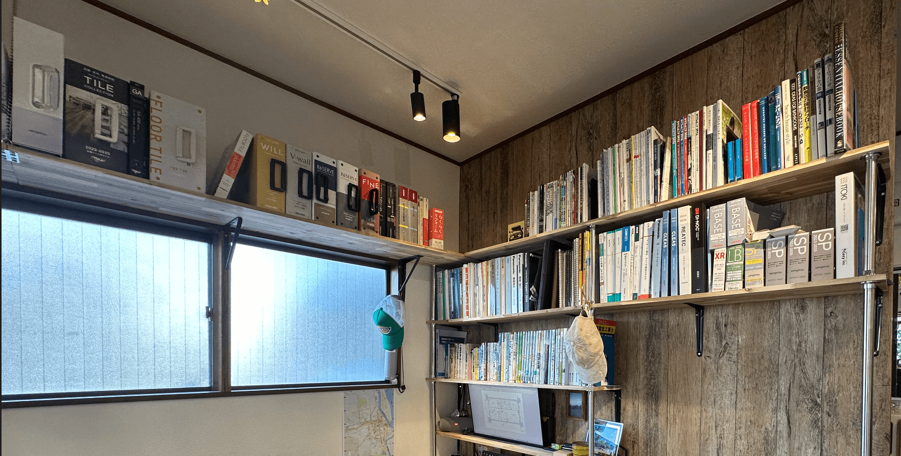 採用情報ビジュアル